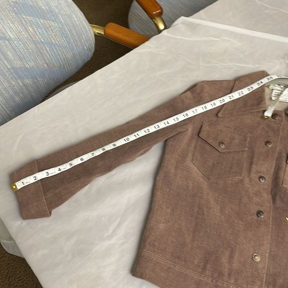 VINTAGE 1960s women's brown jacket with hand beaded golden eagle design size 8 - Picture 16 of 16